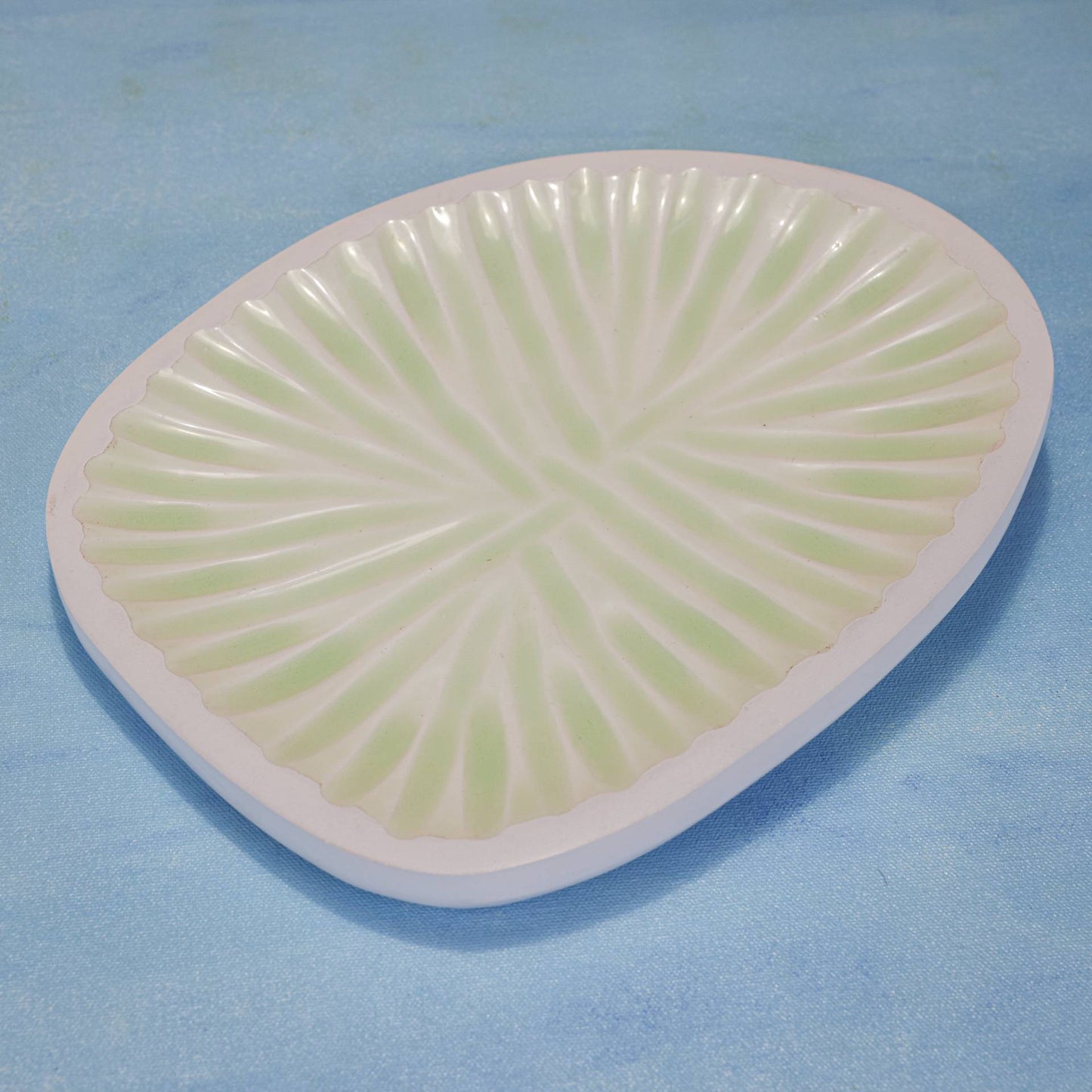 Loop de Cool Serving Platter