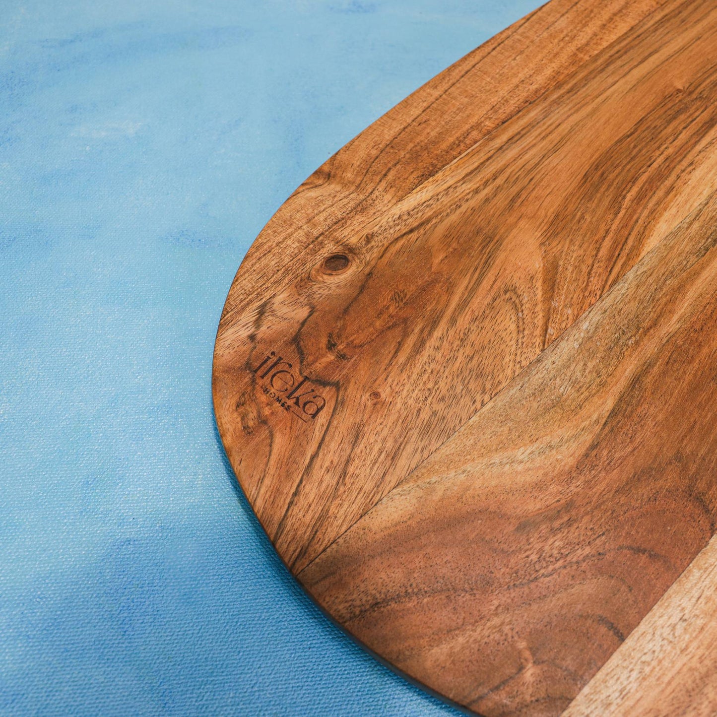 Cutsy Acacia Wood Chopping Board