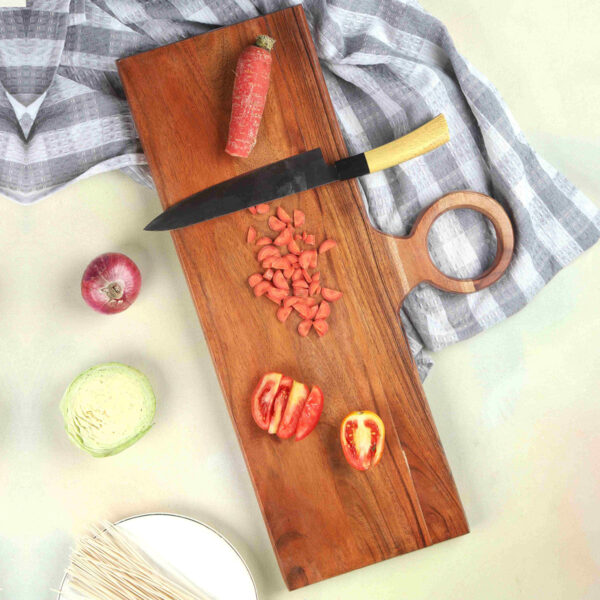 ACACIA WOOD CHOPPING BOARD WITH HANDLE