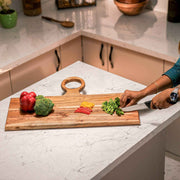 Knivio Acacia Wood Chopping Board with Center Handle