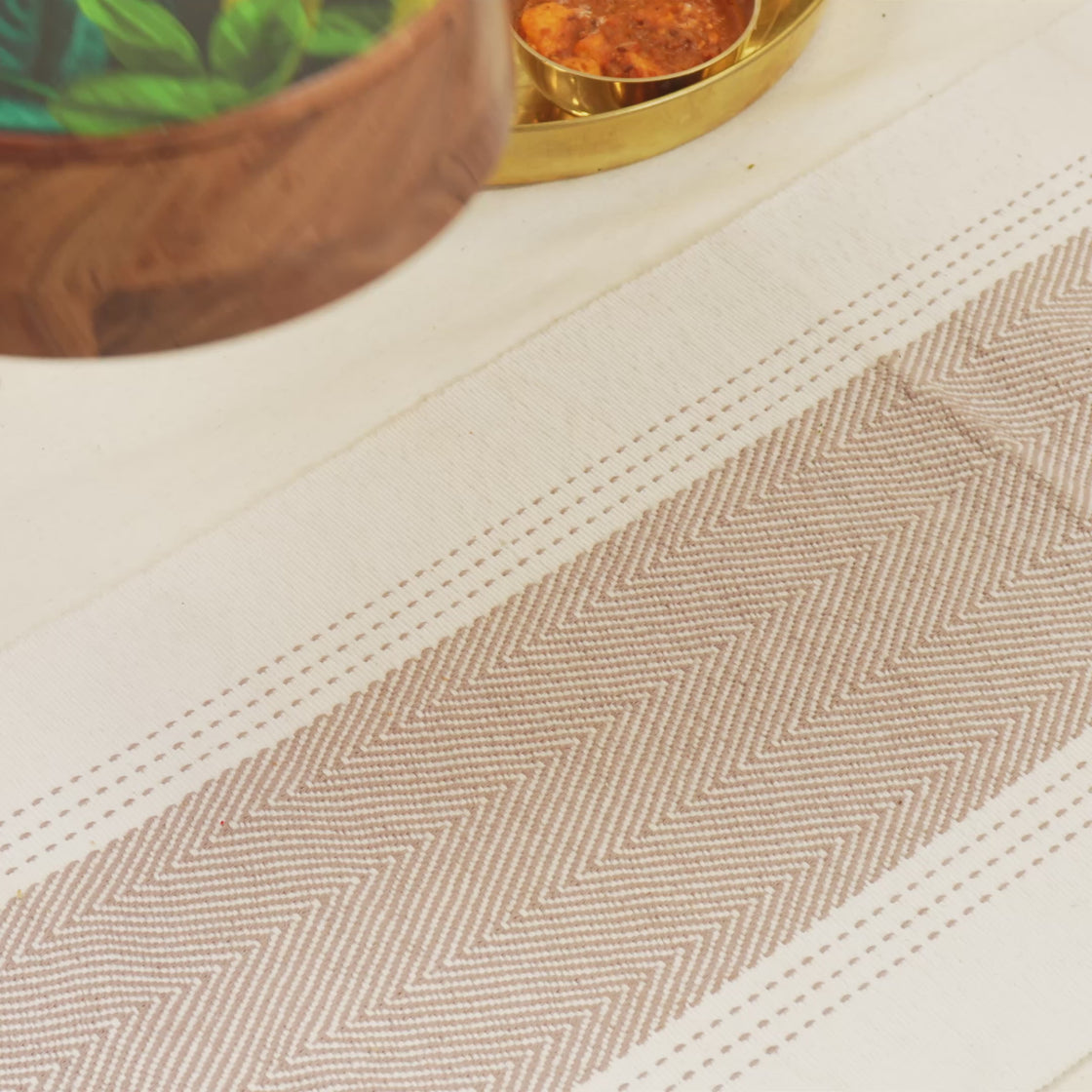 Pallav Acacia Wood Roti Box with Metal Tong – Ireka Homes